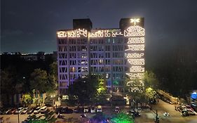 Dragonfly Hotel - The Art Hotel